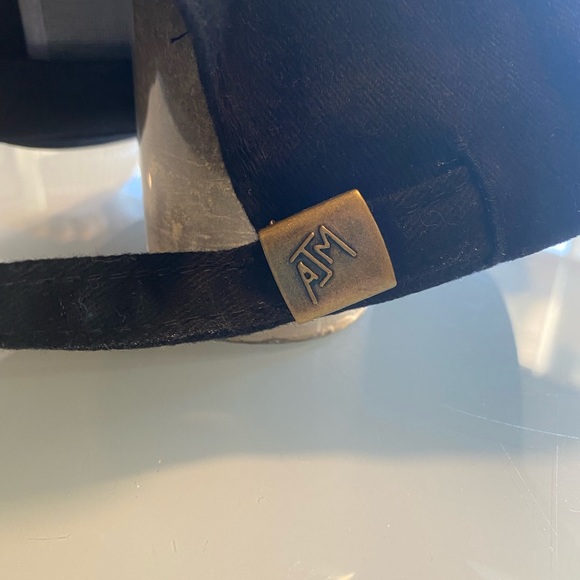 Robyns COmpany Trucker hat - Picture 5 of 5